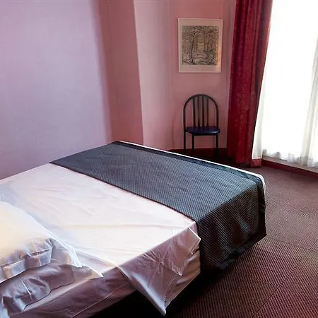 ニューホテル アミロテ ツーロン