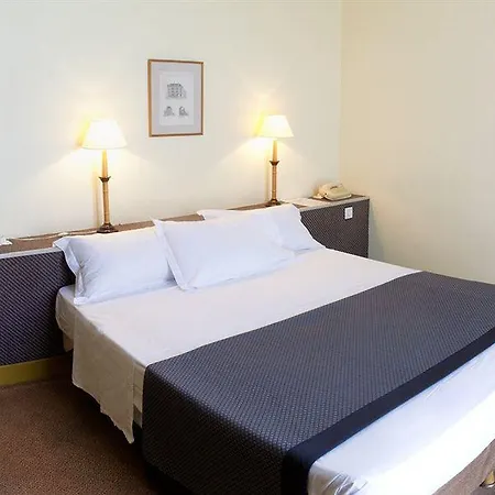 ニューホテル アミロテ 3*