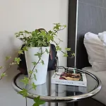 Amiraute فندق تولون