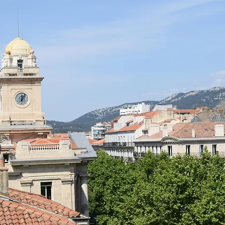 Hotel Amirauté 3*