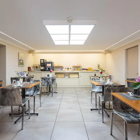 Ξενοδοχείο Amiraute 3*